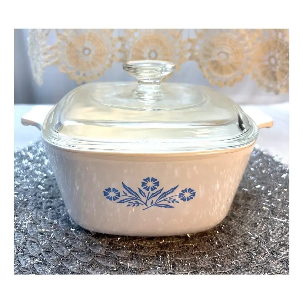 Vintage Blue Cornflower CorningWare 1 3/4 Qt. Casserole Dish with Pyrex Lid